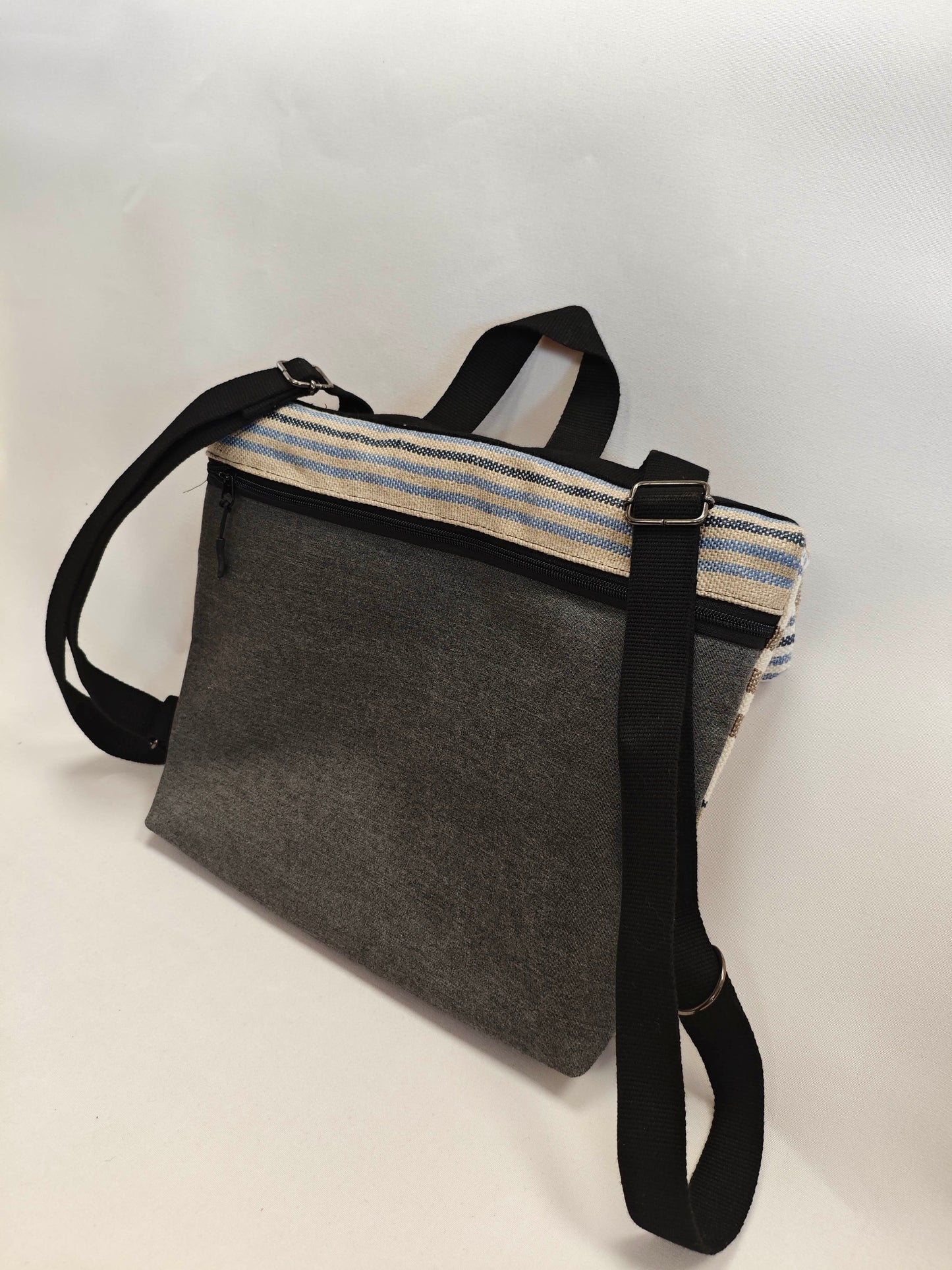 Mochila Básica Latur